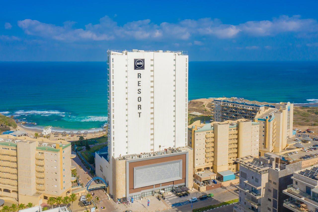 Ramada Resort Hadera Beach Esterno foto