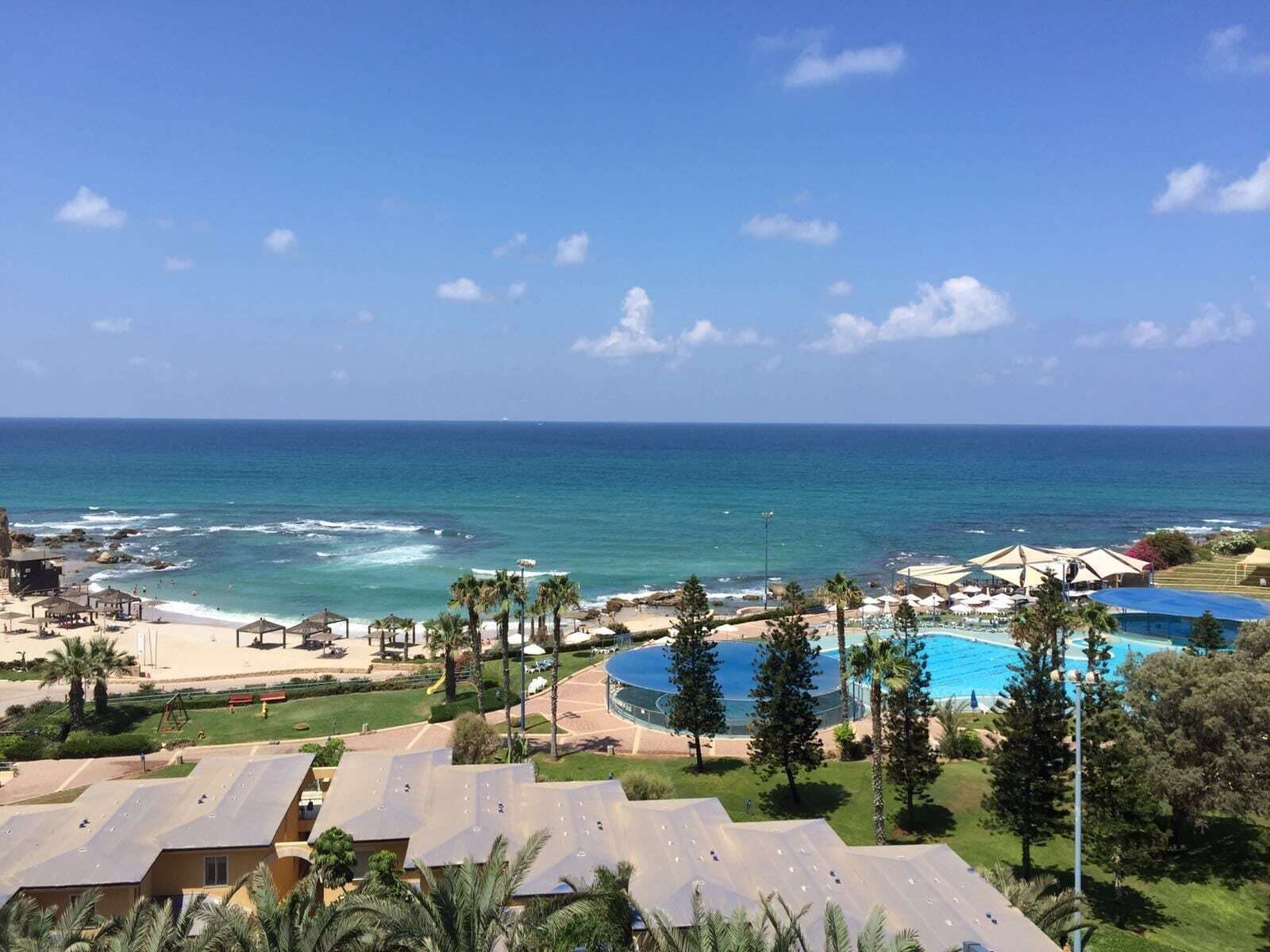 Ramada Resort Hadera Beach Esterno foto