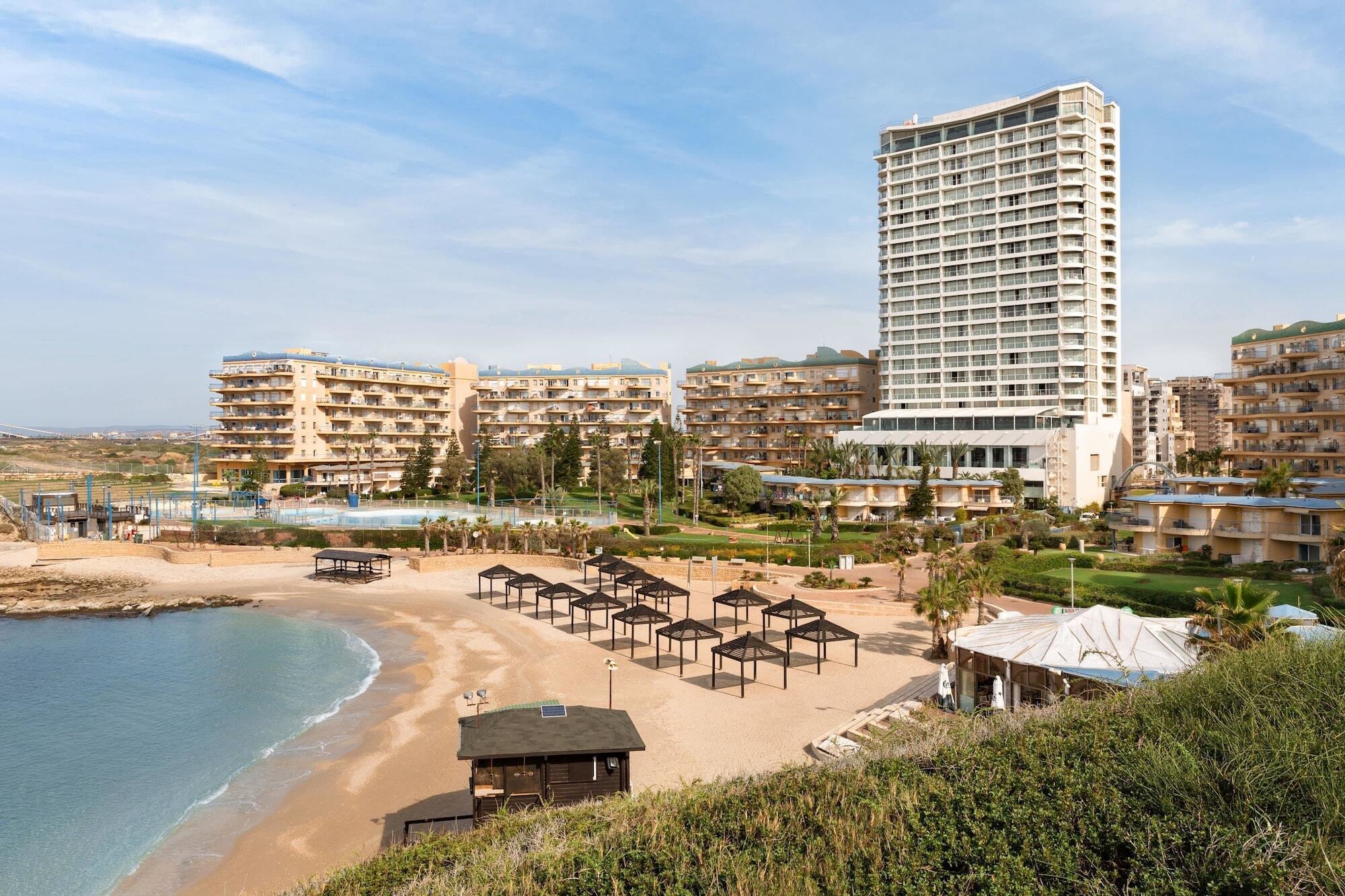 Ramada Resort Hadera Beach Esterno foto